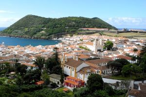 Angra do Heroismo - Vliegtickets naar Terceira